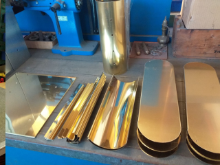 Royal Quatro messing postkasse