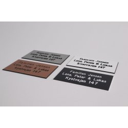 Postkasse skilt - SORT med hvid tekst  55x100 mm