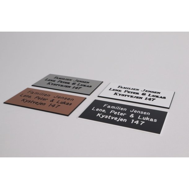 Postkasse skilt - SORT med hvid tekst  55x100 mm