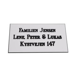 Postkasse skilt - HVIDT med sort tekst 55x100 mm.