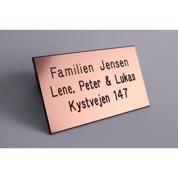 Kobber farvet Postkasse skilt 55 x 100 mm med sort tekst