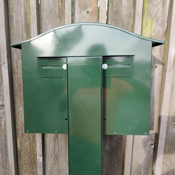 RacingGreen Postkasse-st med Klassisk 948 postkasse - Stander - Hvidt Stickersark