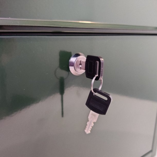 GLORI postkasse model Klassisk 948 RacingGreen lakering