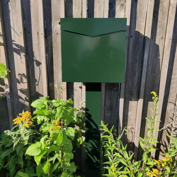 GLORI Moderne Postkasse model "51" - RacingGreen