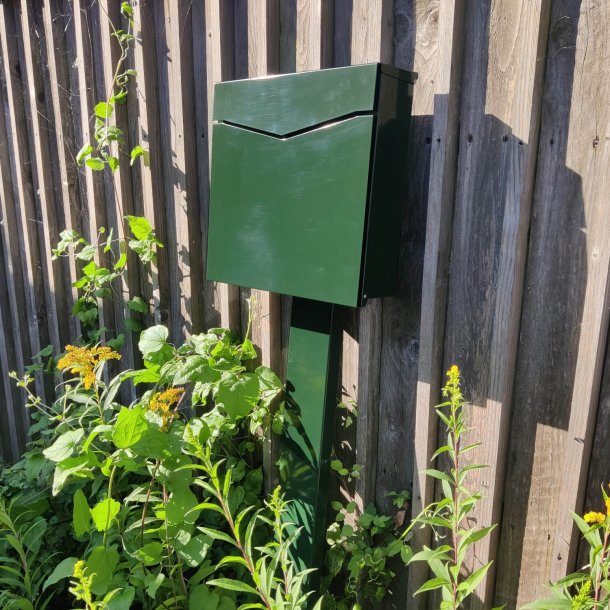 GLORI Moderne Postkasse model "51" - RacingGreen