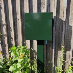 Billig Kolonihavepostkasse "52" i Klassisk Racing Green.