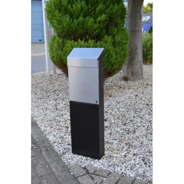 Designpostkasse med indbygget stander - HOLIDAY - DanskDesign