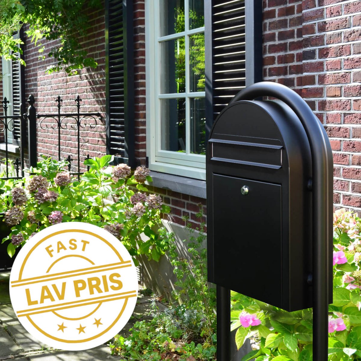 Sort BOBI postkassesæt med postkasse og stander