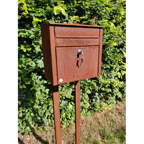 Vandalsikker cortenstl postkasse - model FerroQuatro