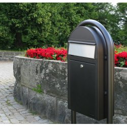 BobiGrande-S postkasse SORT med Buestander og HVIDT Bogstav - Figur - Talark