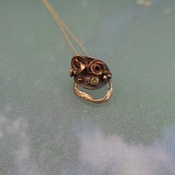 Hold Me Close - Ringeholder som vedhng til kde