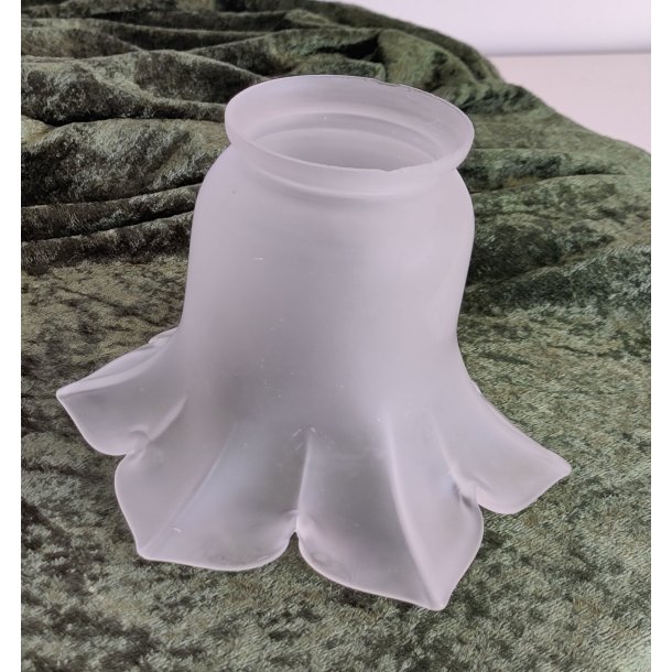 Gamle franske lampeglas i matteret glas.
