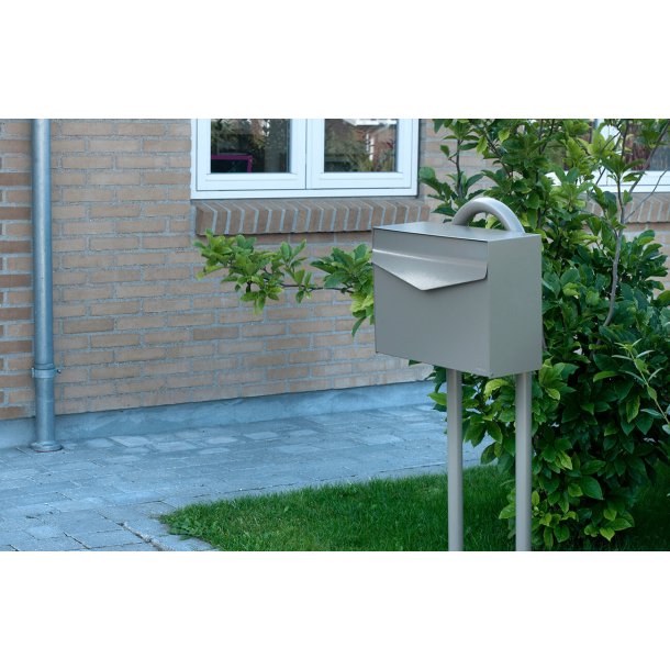 MEFA Letter Postkasse i Basalt Gr�