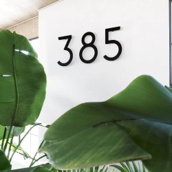 24,5 cm. Sort Rustfritstl Husnummer "Modern"