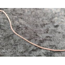 Panserhalsk�de s�lvk�de som er forgyldt med en l�ngde p� 450 mm.