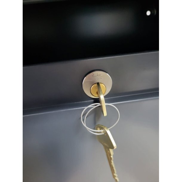 Sort Elegance Exclusive postkasse med stander - med dansk 6-stifts ls  - klassisk design