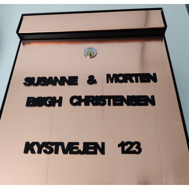 Navn med sammenhngende bogstaver til Postkasse eller Dr