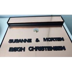 Navn med sammenhngende bogstaver til Postkasse eller Dr