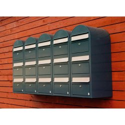 Postkasseanlg 3 familier - BobiTrio GR