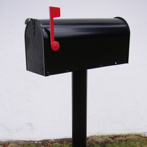 US-MAIL postkasser i design - ægte Amerikaner postkasse, fremstillet i USA.<br /> US-Mail kan monteres på forskellige typer af postkassestandere.<br /> En flot velkomst ved indgangen til boligen.