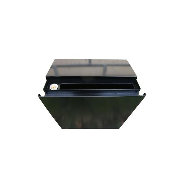 OUTFIT L990 Design postkasse - SORT